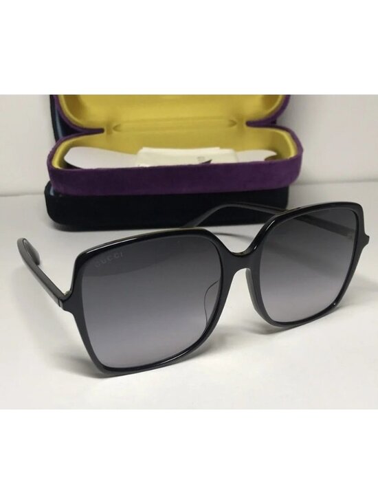 New Authentic Gucci GG0544S 001 Oversized Rectangle Sunglasses